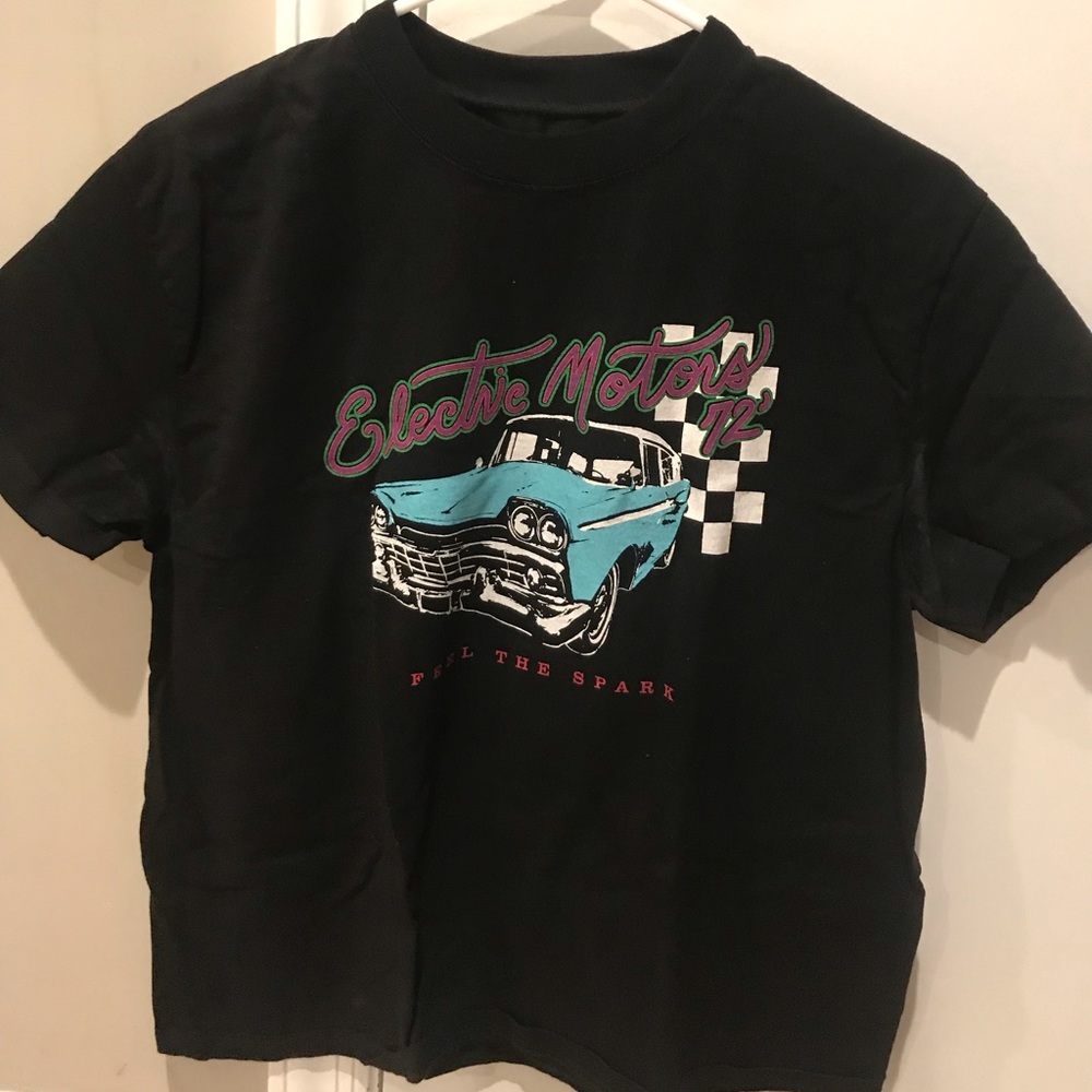 Graphic tee